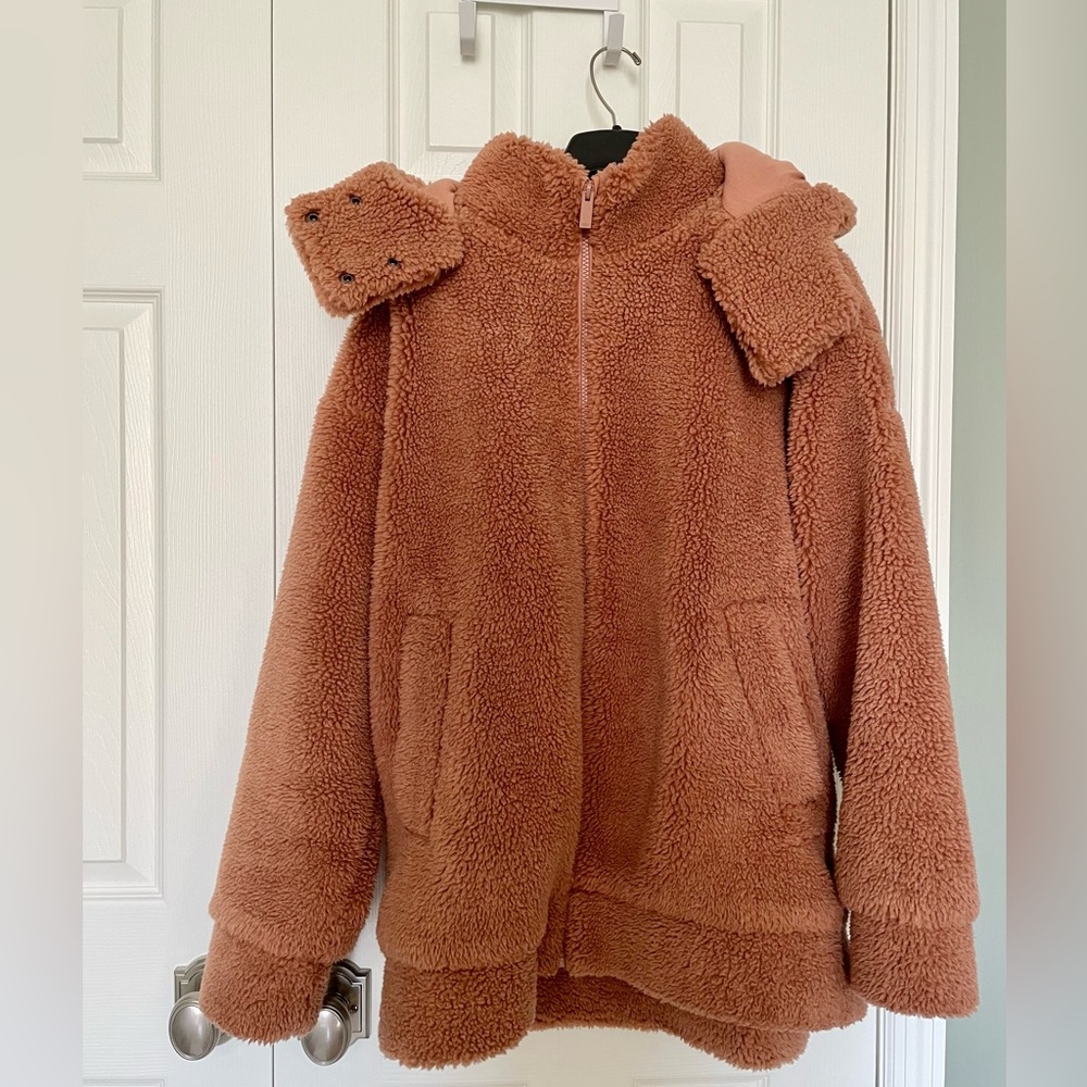 Alo Yoga Sherpa Full Zip Jacket in Dusty Rose